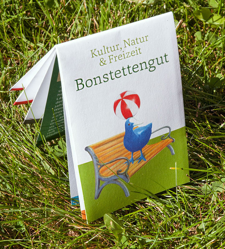 Bonstettengut Faltprospekt im Gras