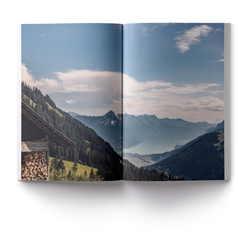 Victoria Jungfrau Magazin Mockup 03